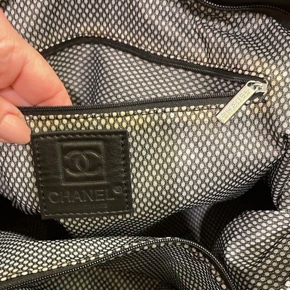 Large Chanel bag - Picture 9 of 12